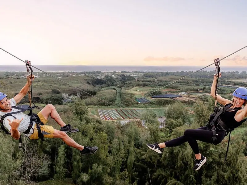 Oahu's North Shore: 8-Line Zipline Adventure on Oʻahu