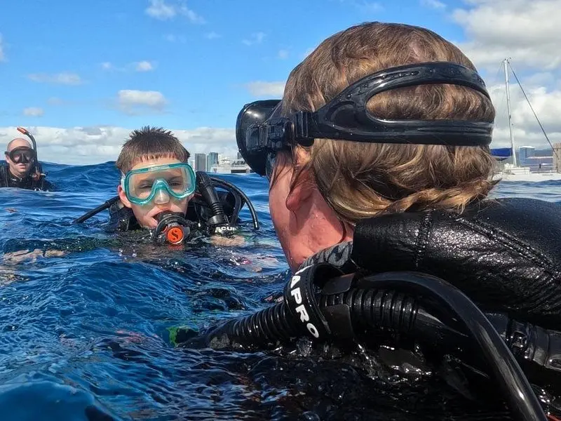 DISCOVER Scuba Diving Experience in Honolulu on Oʻahu