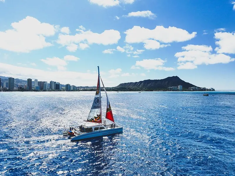 Waikiki Catamaran Snorkel with Lunch Option: Turtles Guaranteed on Oʻahu