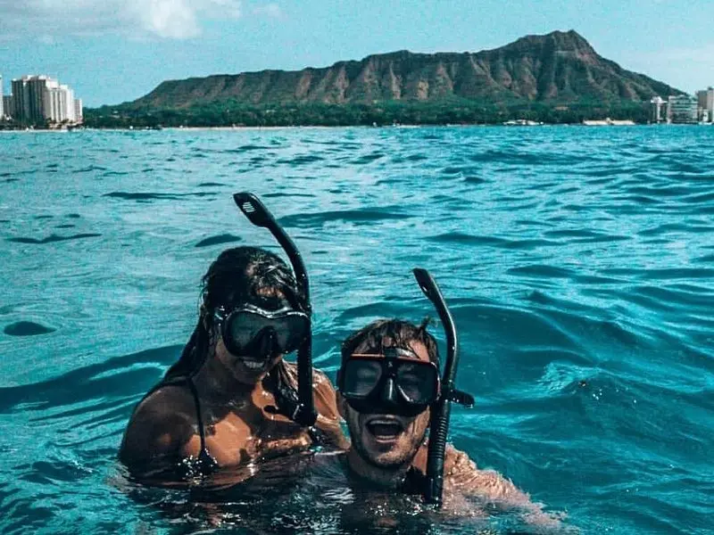 Related experience: Waikiki: Turtle Canyon Morning Snorkel & Sail from Beach | Oahu
